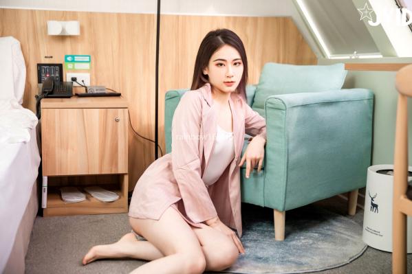    JVID-阿黎-公司新来的霸气女业务-职场精英制服诱惑-酒店私房写真-大尺度性感美图第19张图片