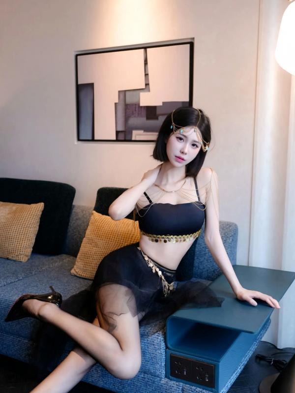    奶芙酱 - 楼兰公主 异域风情性感私房美腿丝袜写真 [89P]第77张图片