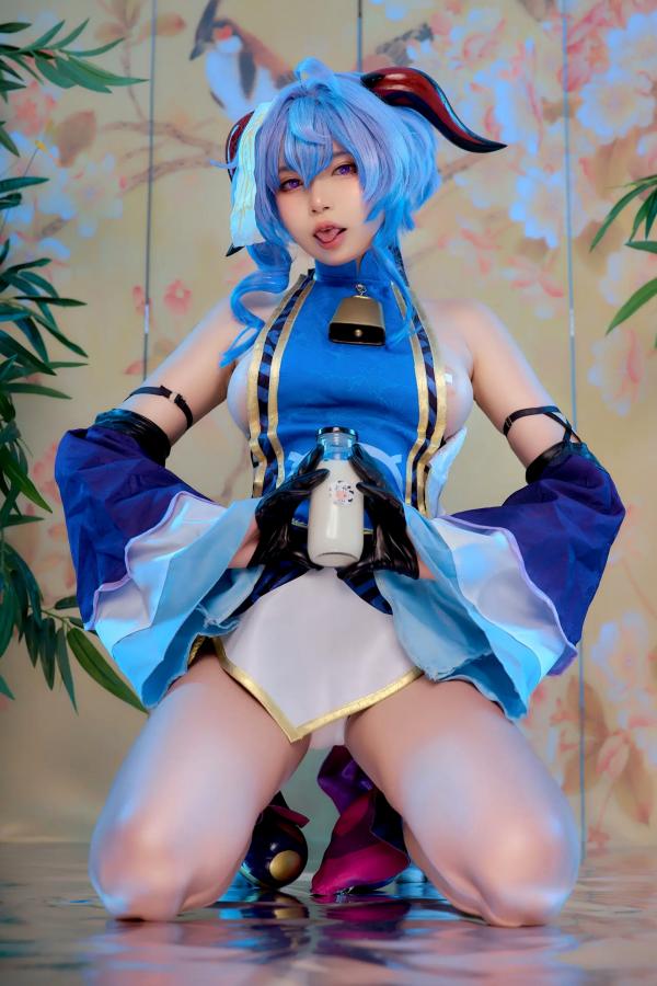    ZinieQ - 甘雨僵尸装Cosplay 私房写真 性感女神高颜值大尺度福利合集 [39P]第7张图片