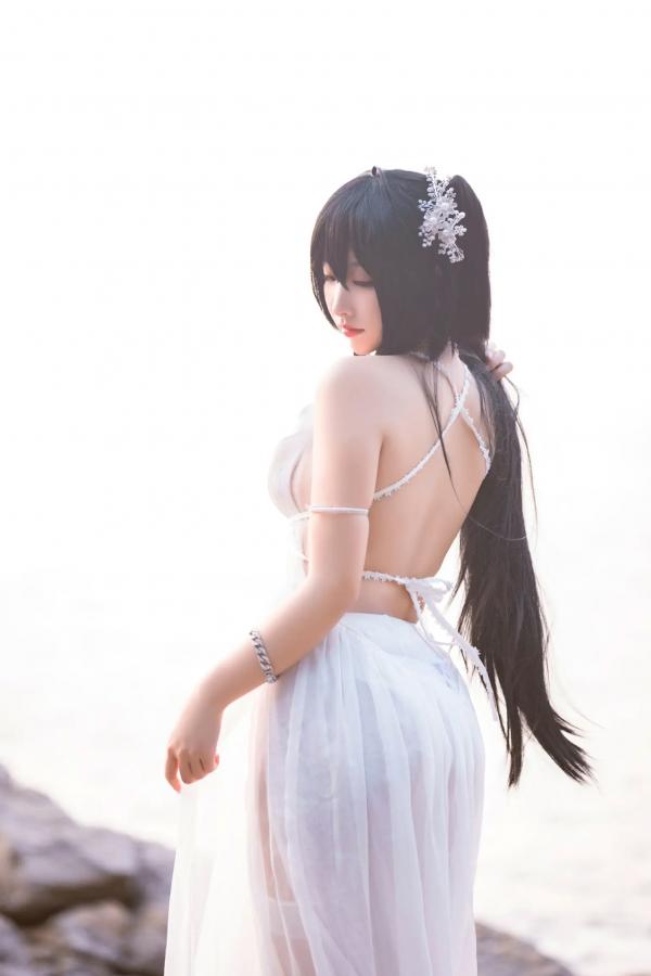    宫本桜 - 碧蓝航线大凤婚纱COS，海边白色礼服性感长腿美图，诱惑丝袜角色扮演写真[32P]第4张图片