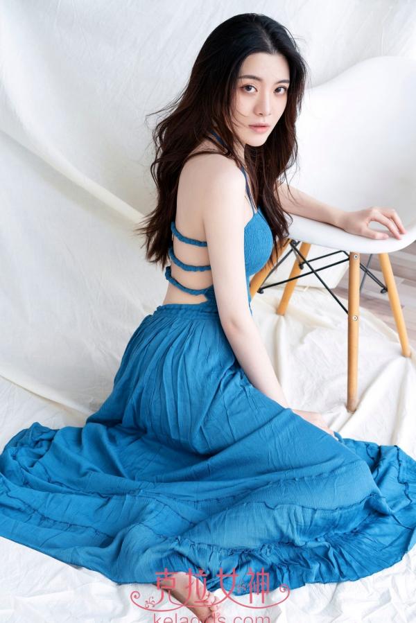    KelaGirls克拉女神百琳-《玉足添香》唯美私房写真，清纯气质与精致玉足的极致魅力，清新蓝色长裙尽显优雅诱惑第9张图片