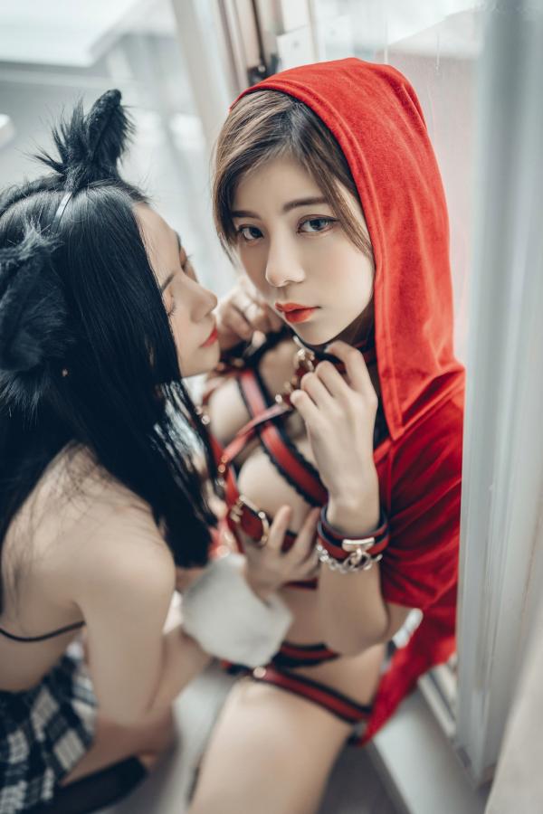    JVID-辰辰-双人旅行日：夜景射箭、闺房私语与极致红丝束缚诱惑第4张图片