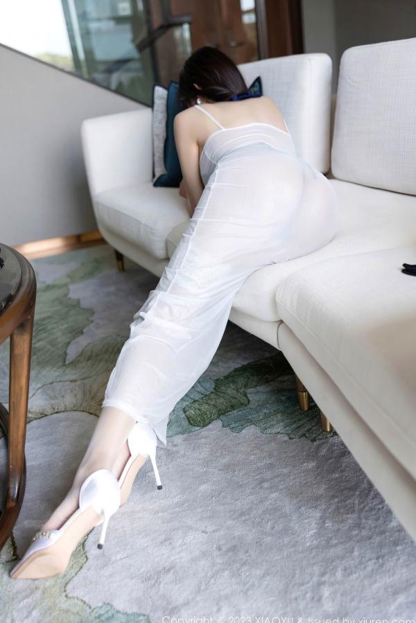 王馨瑶   XiaoYu语画界-王馨瑶yanni：现代家居内衣私房，轻透白纱勾勒极品美腿，冷艳性感绝美大片第27张图片