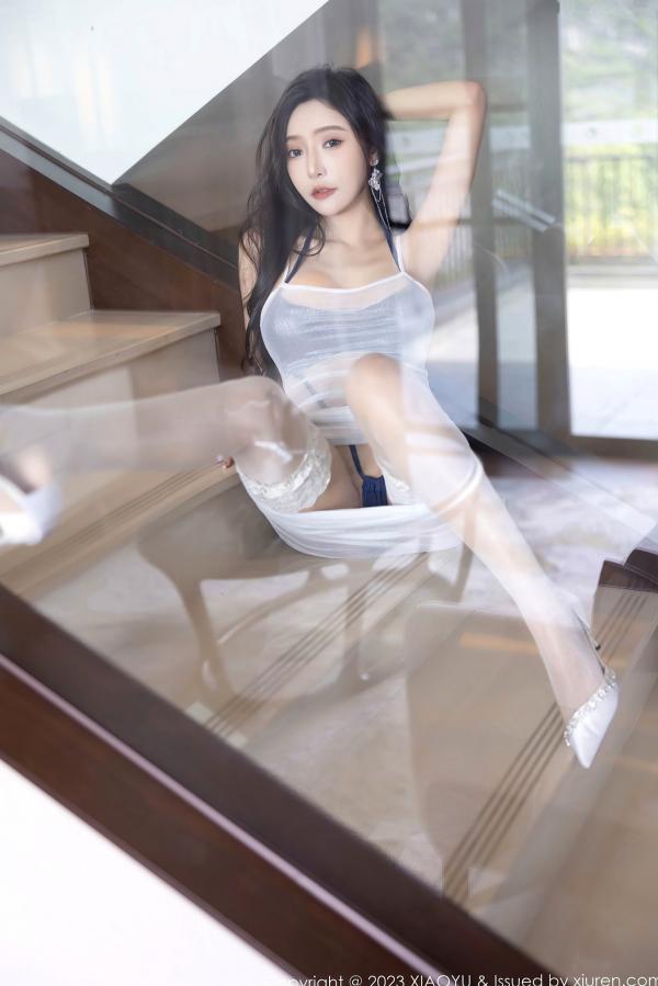 王馨瑶   XiaoYu语画界-王馨瑶yanni：现代家居内衣私房，轻透白纱勾勒极品美腿，冷艳性感绝美大片第53张图片