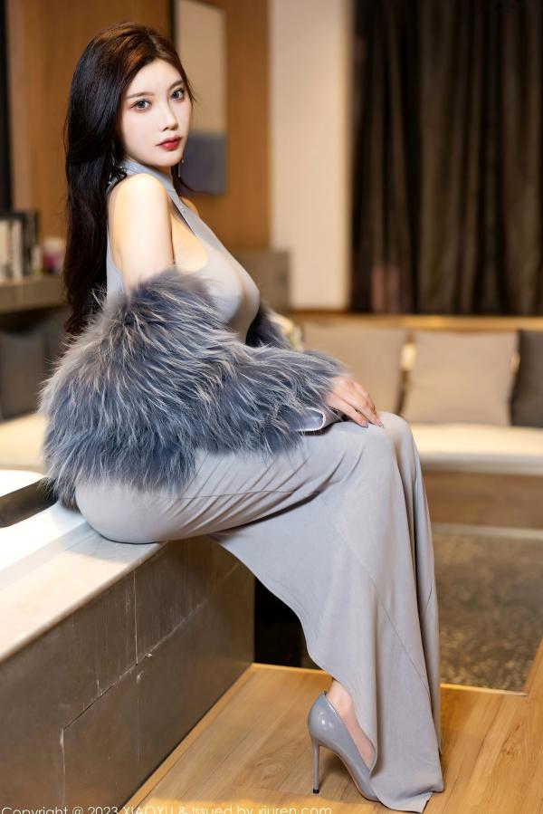 杨晨晨 sugar小甜心CC  杨晨晨Yome贵州旅拍：灰色高开叉镂空裙展现极致诱惑，XiaoYu语画界极品身材大尺度私房写真第16张图片