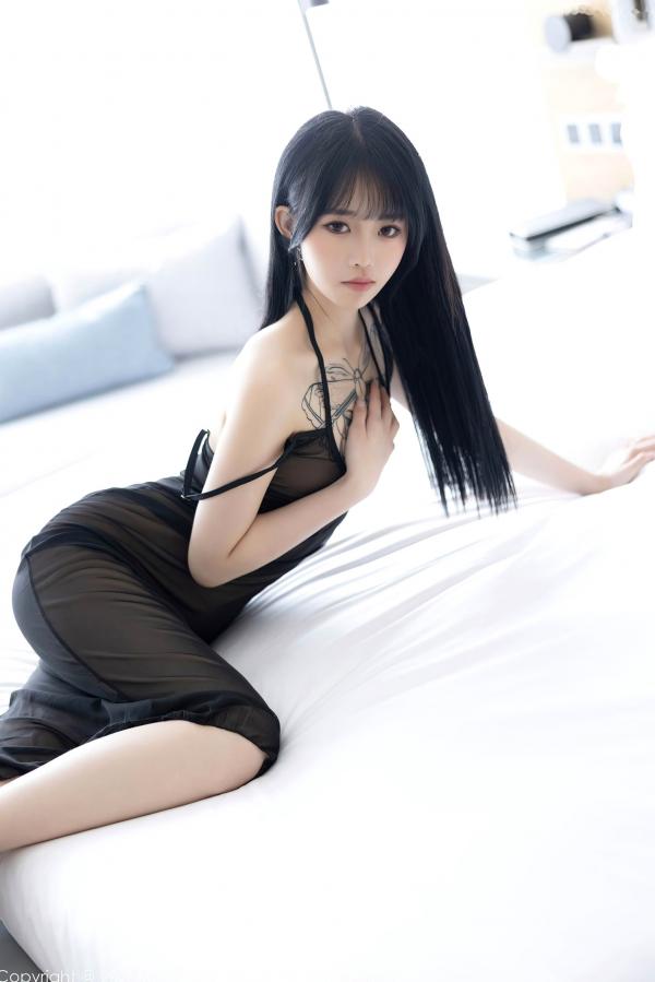    XiaoYu语画界-1047-奶瓶：公路野性街拍与居家清纯私房，纹身女神极致身材大展示第70张图片