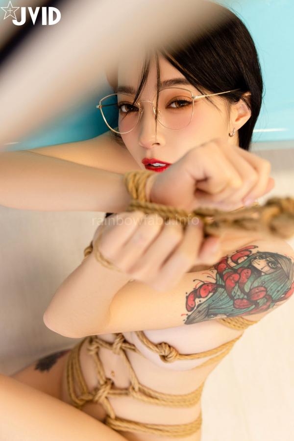    JVID-飘飘-神乳女教师-紧缚调教初体験-Teacher-thirst-for-shibari-watermark-2022.12.29第62张图片