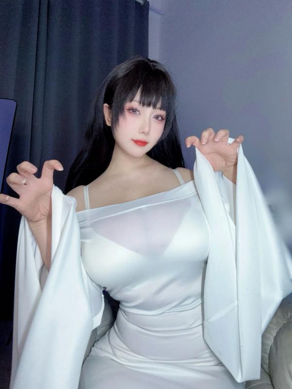    末夜787 - 可爱捣蛋鬼绝命幽灵娘，纯白透视长袍角色扮演私房照，性感撩人诱惑写真 [25P]第22张图片