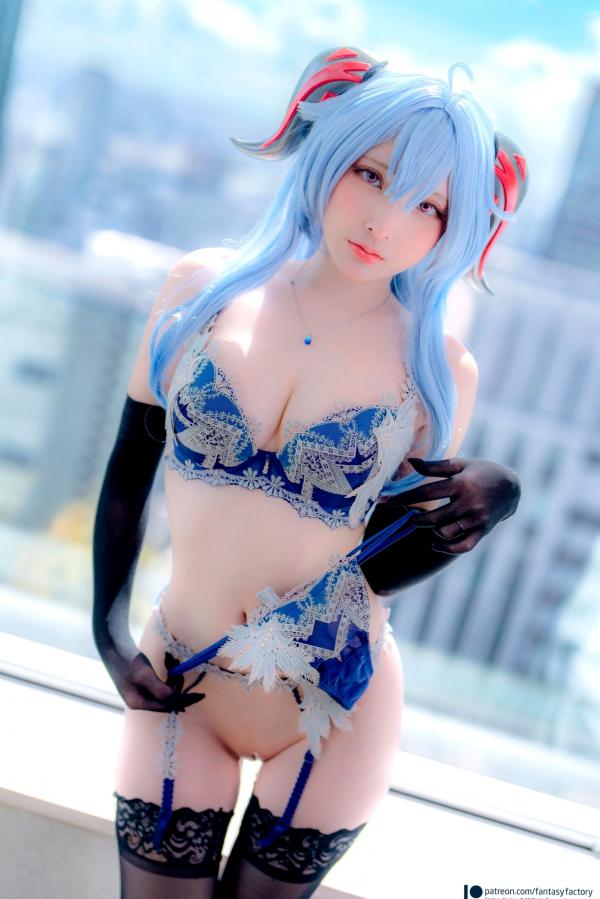    Fantasy-Factory-小丁Ding甘雨角色扮演私房照-高空落地窗精致蕾丝内衣性感写真第37张图片