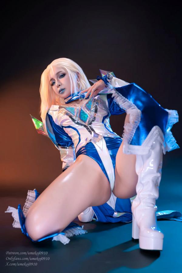    Umeko J - Emma Frost 二次元角色扮演，身穿性感金属战衣化身冷艳白皇后，大尺度视觉盛宴。[100P]第14张图片