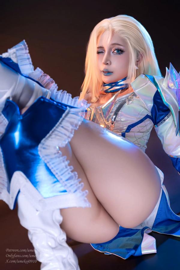    Umeko J - Emma Frost 二次元角色扮演，身穿性感金属战衣化身冷艳白皇后，大尺度视觉盛宴。[100P]第16张图片