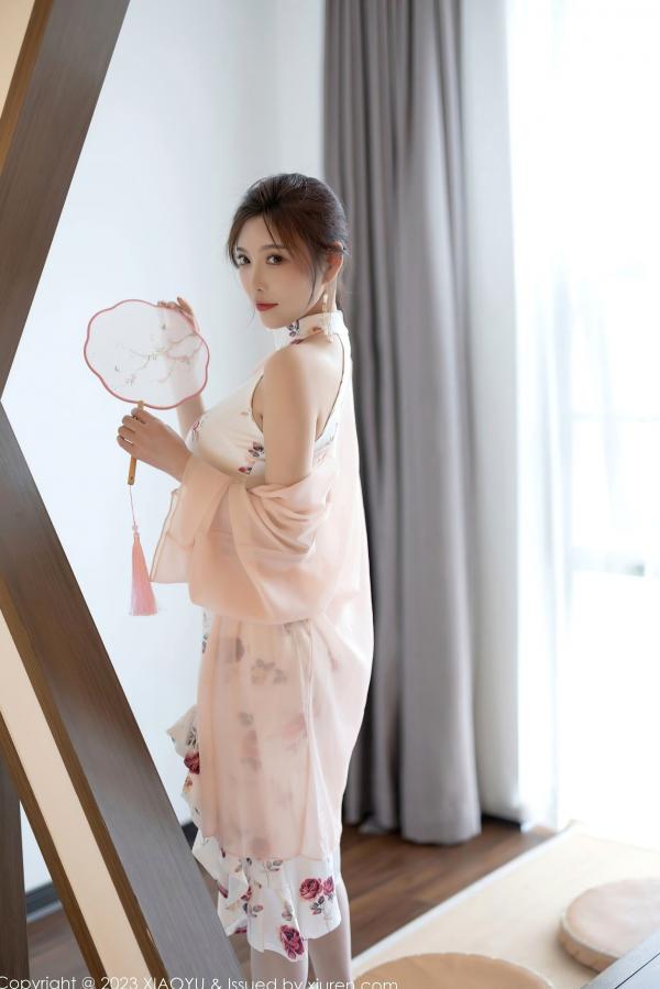 杨晨晨 sugar小甜心CC  XiaoYu语画界1046期：杨晨晨Yome精致茶艺风私房写真，性感内衣搭配蕾丝长筒袜，曼妙曲线极致诱惑，高清无圣光定格唯美瞬间第3张图片