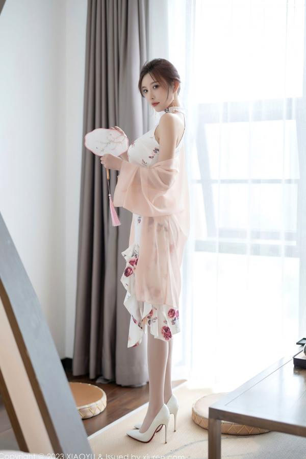 杨晨晨 sugar小甜心CC  XiaoYu语画界1046期：杨晨晨Yome精致茶艺风私房写真，性感内衣搭配蕾丝长筒袜，曼妙曲线极致诱惑，高清无圣光定格唯美瞬间第4张图片