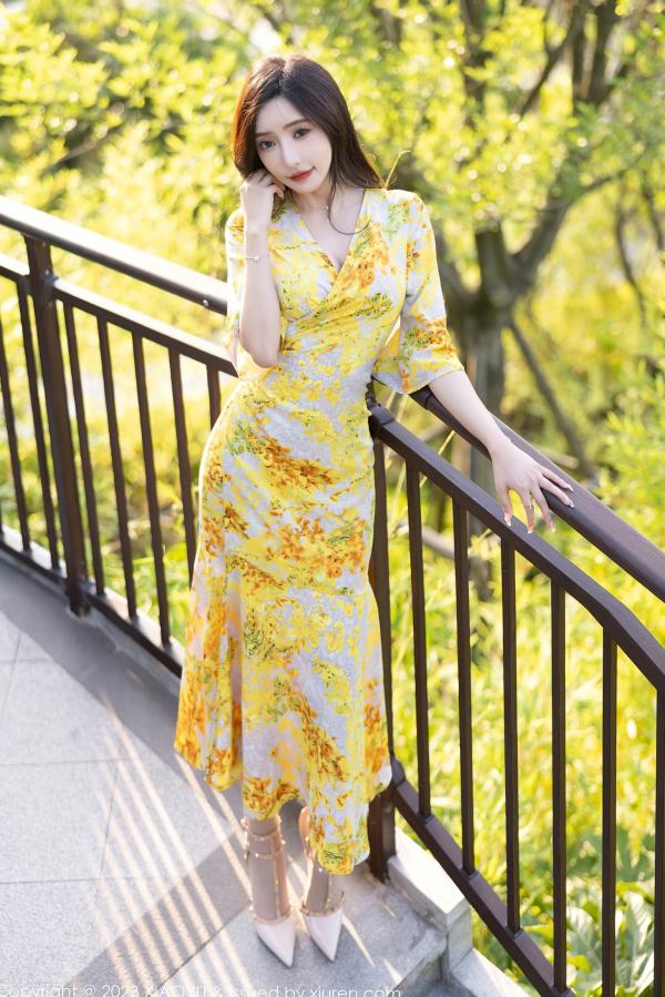 王馨瑶   XiaoYu语画界-1043-王馨瑶yanni-贵州时尚旅拍-黄色碎花长裙诱惑-室内室外私房写真-高颜值气质美女-性感大尺度-无圣光第14张图片