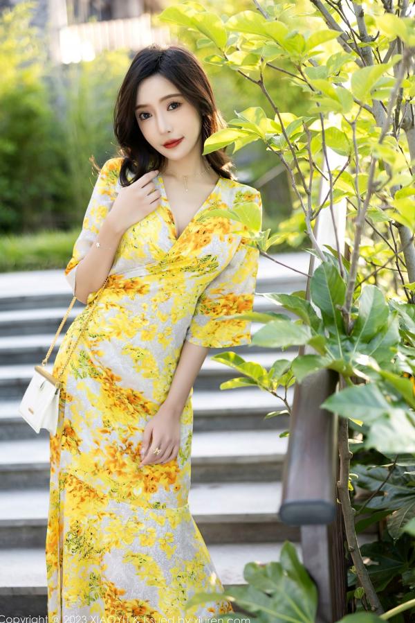 王馨瑶   XiaoYu语画界-1043-王馨瑶yanni-贵州时尚旅拍-黄色碎花长裙诱惑-室内室外私房写真-高颜值气质美女-性感大尺度-无圣光第27张图片