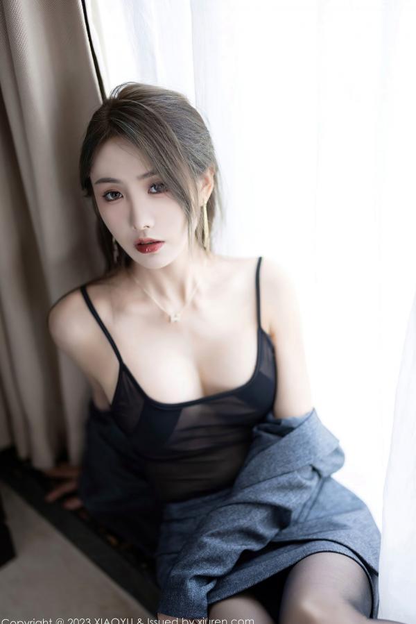   XiaoYu语画界-1042-苏苏阿-灰色呢料职场套裙，黑色透视吊带配黑丝制服诱惑，气质御姐冷艳干练，演绎都市摩登职场风第26张图片