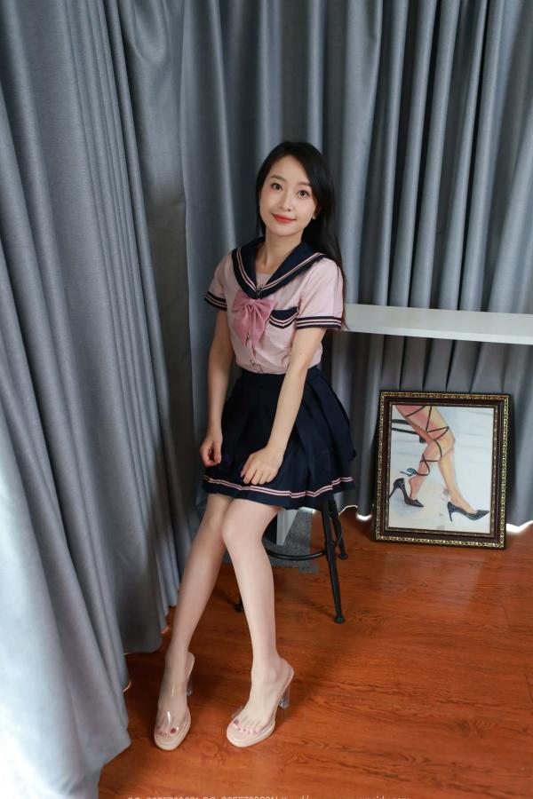    IESS异思趣向 小婕《肉丝学姐》[100P]第27张图片