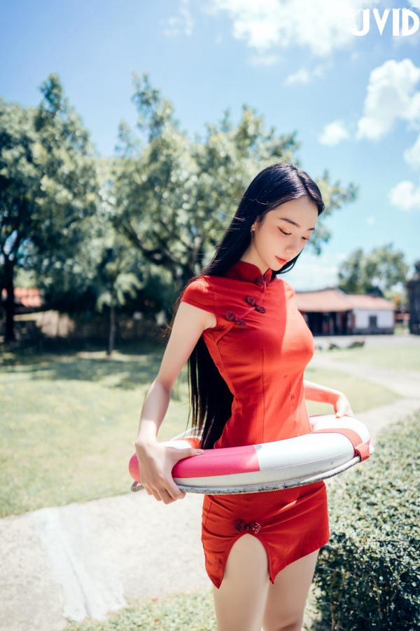    JVID飘飘：绝美肉体与色色旗袍的私房诱惑，展现纹身女神的极致性感曼妙身材 (2022.09.11)第16张图片