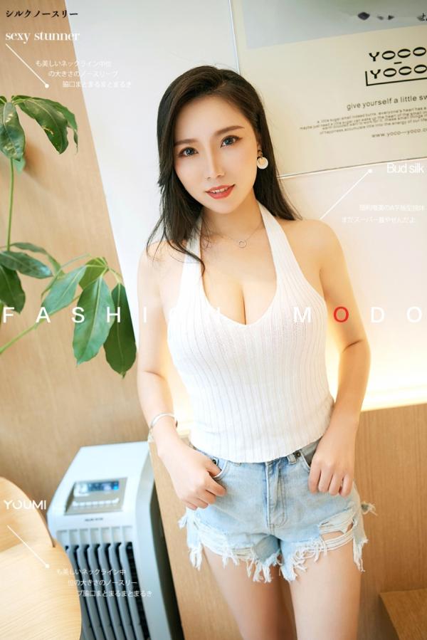    YouMi尤蜜-2019.10.31-婉婷-《伊人如霞》-都市街拍-紧身针织裙魅力写真-休闲咖啡馆约会时光第1张图片