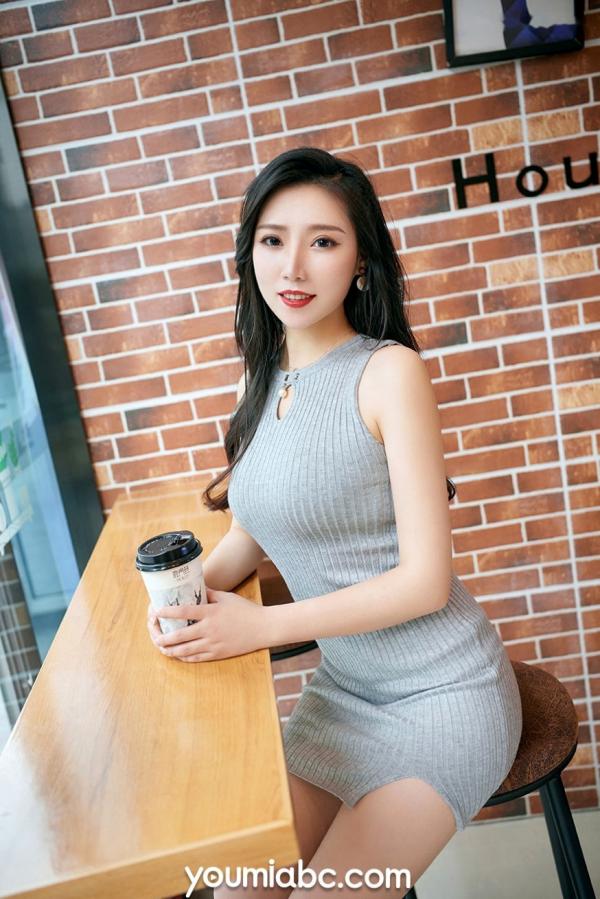    YouMi尤蜜-2019.10.31-婉婷-《伊人如霞》-都市街拍-紧身针织裙魅力写真-休闲咖啡馆约会时光第7张图片