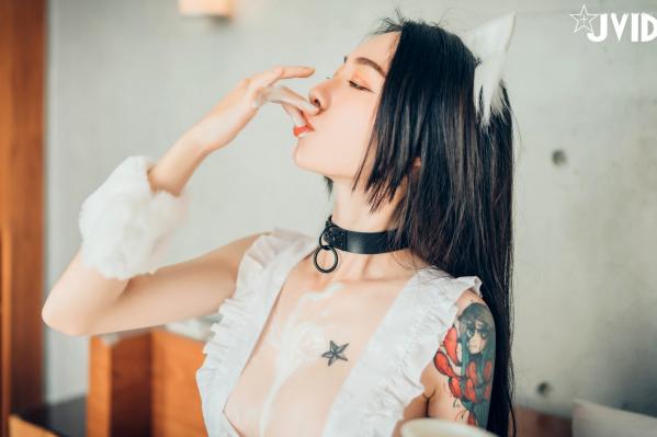    JVID飘飘猫娘女友：大胆纹身与透视制服诱惑，浴室私房写真Cosplay，极致身材展现，2021高清大片第126张图片