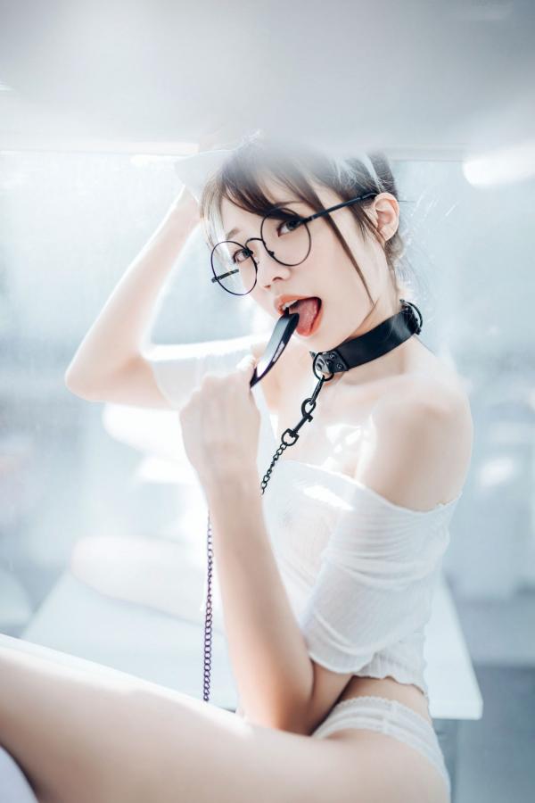    JVID-妍妍-眼镜制服诱惑与清纯私房照，单人角色扮演大尺度精品套图第101张图片