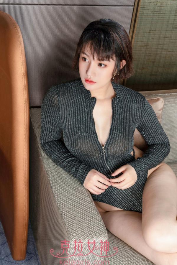    KelaGirls克拉女神宋黛：明月寄相思，黑色紧身连体衣尽显优雅曲线，高颜值居家室内性感写真第3张图片