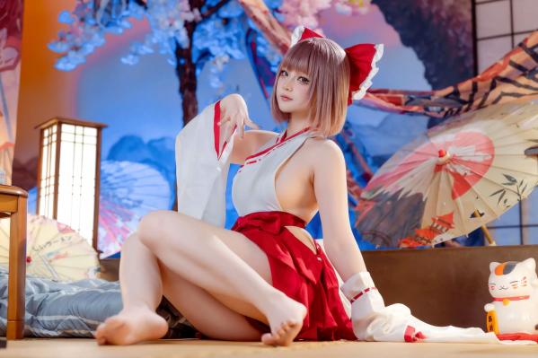    屿鱼 - 兼职巫女，性感日式和风私房写真，极致诱惑角色扮演，白嫩美腿极品佳作第21张图片