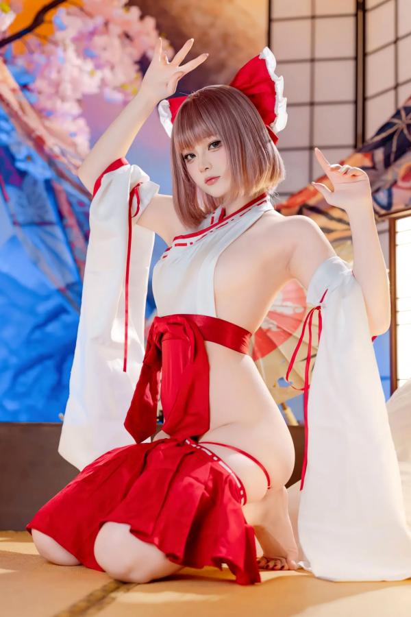    屿鱼 - 兼职巫女，性感日式和风私房写真，极致诱惑角色扮演，白嫩美腿极品佳作第36张图片