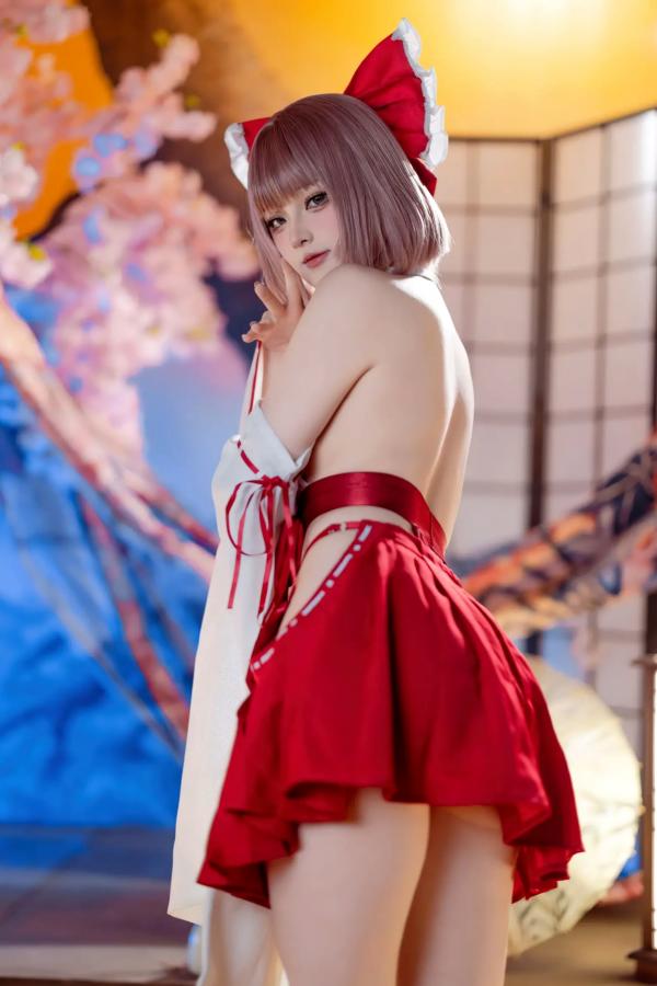    屿鱼 - 兼职巫女，性感日式和风私房写真，极致诱惑角色扮演，白嫩美腿极品佳作第39张图片