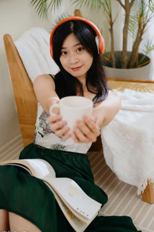    若颖 - 森系吊带长裙写真，清新治愈氧气少女，唯美私房摄影第53张图片