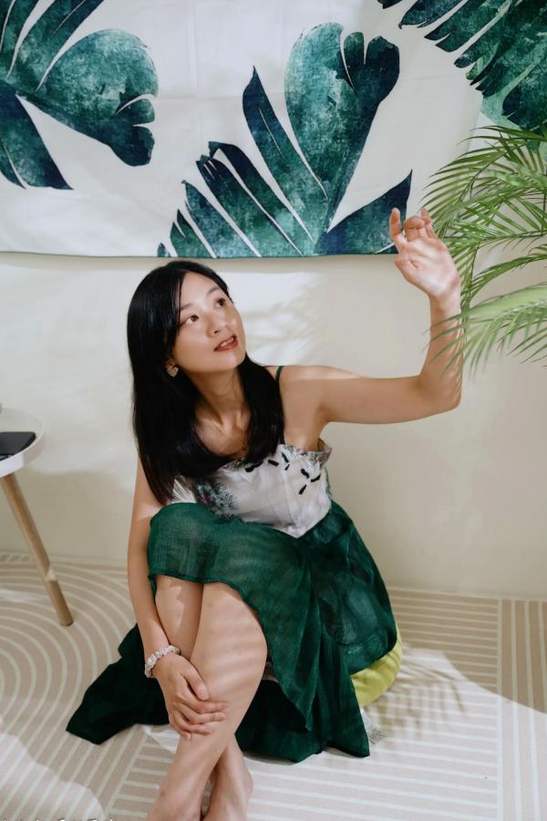    若颖 - 森系吊带长裙写真，清新治愈氧气少女，唯美私房摄影第82张图片