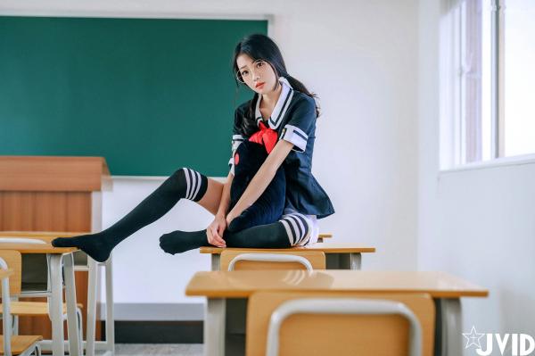    JVID-妍妍-青春戀愛校園系列-高顏值甜美學妹大尺度私房照-清純校花放學後的教室-無聖光校服誘惑-學妹說她喜歡我-2022.12.09第33张图片