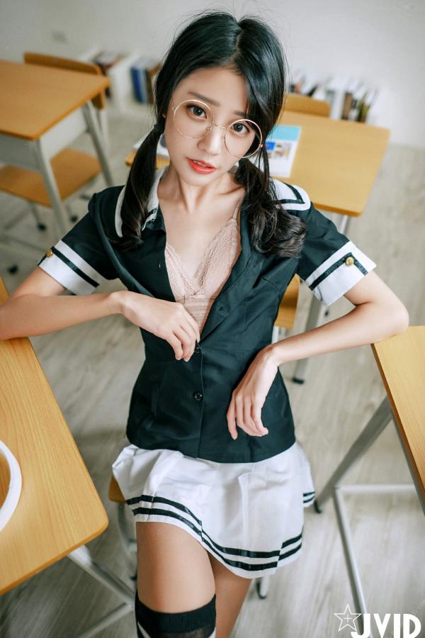    JVID-妍妍-青春戀愛校園系列-高顏值甜美學妹大尺度私房照-清純校花放學後的教室-無聖光校服誘惑-學妹說她喜歡我-2022.12.09第58张图片