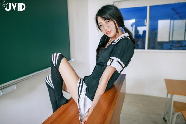    JVID-妍妍-青春戀愛校園系列-高顏值甜美學妹大尺度私房照-清純校花放學後的教室-無聖光校服誘惑-學妹說她喜歡我-2022.12.09第63张图片