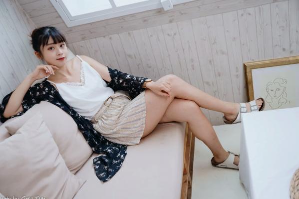    若颖 - 度假风写真：清新白色系少女居家私房照，治愈系甜美气质，打造浪漫唯美的慵懒午后时光第12张图片