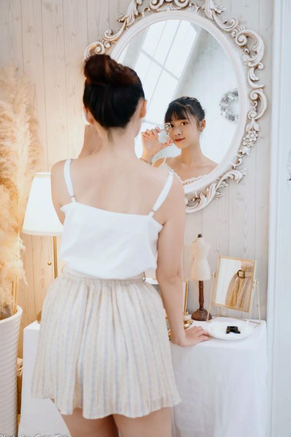    若颖 - 度假风写真：清新白色系少女居家私房照，治愈系甜美气质，打造浪漫唯美的慵懒午后时光第65张图片