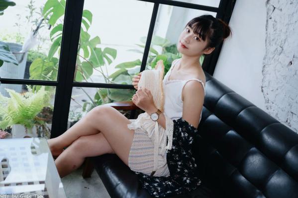    若颖 - 度假风写真：清新白色系少女居家私房照，治愈系甜美气质，打造浪漫唯美的慵懒午后时光第75张图片
