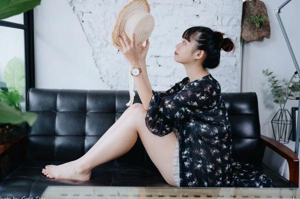   若颖 - 度假风写真：清新白色系少女居家私房照，治愈系甜美气质，打造浪漫唯美的慵懒午后时光第79张图片