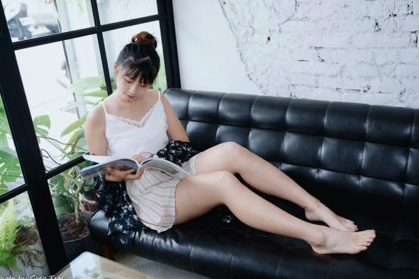    若颖 - 度假风写真：清新白色系少女居家私房照，治愈系甜美气质，打造浪漫唯美的慵懒午后时光第90张图片