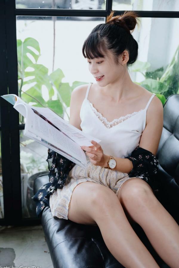    若颖 - 度假风写真：清新白色系少女居家私房照，治愈系甜美气质，打造浪漫唯美的慵懒午后时光第93张图片