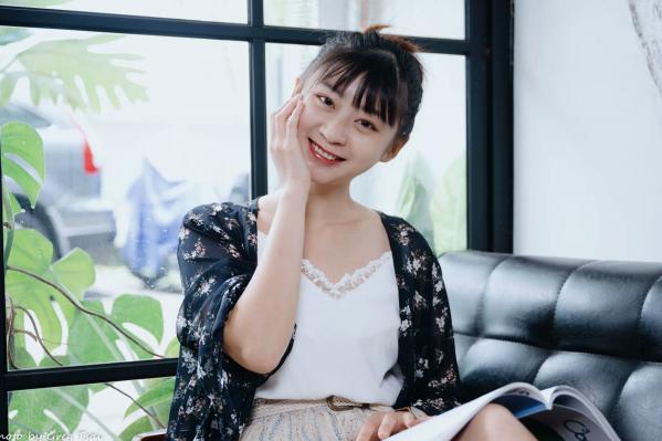    若颖 - 度假风写真：清新白色系少女居家私房照，治愈系甜美气质，打造浪漫唯美的慵懒午后时光第101张图片
