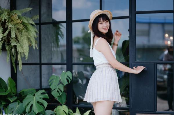    若颖 - 度假风写真：清新白色系少女居家私房照，治愈系甜美气质，打造浪漫唯美的慵懒午后时光第113张图片