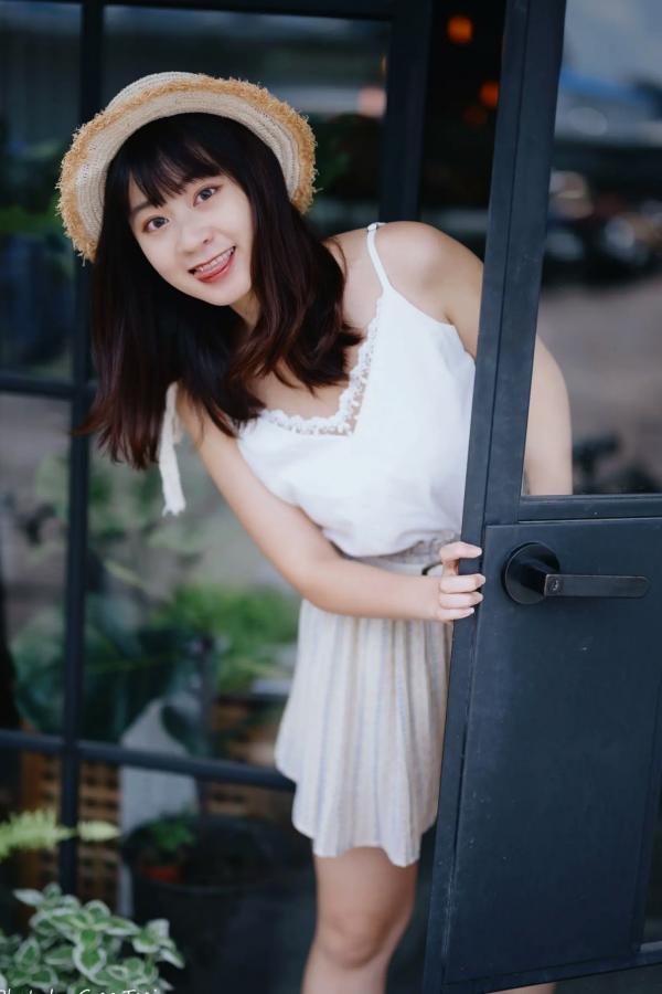    若颖 - 度假风写真：清新白色系少女居家私房照，治愈系甜美气质，打造浪漫唯美的慵懒午后时光第115张图片