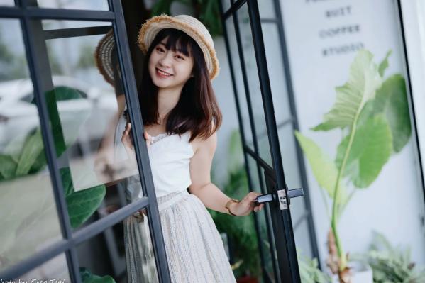    若颖 - 度假风写真：清新白色系少女居家私房照，治愈系甜美气质，打造浪漫唯美的慵懒午后时光第120张图片