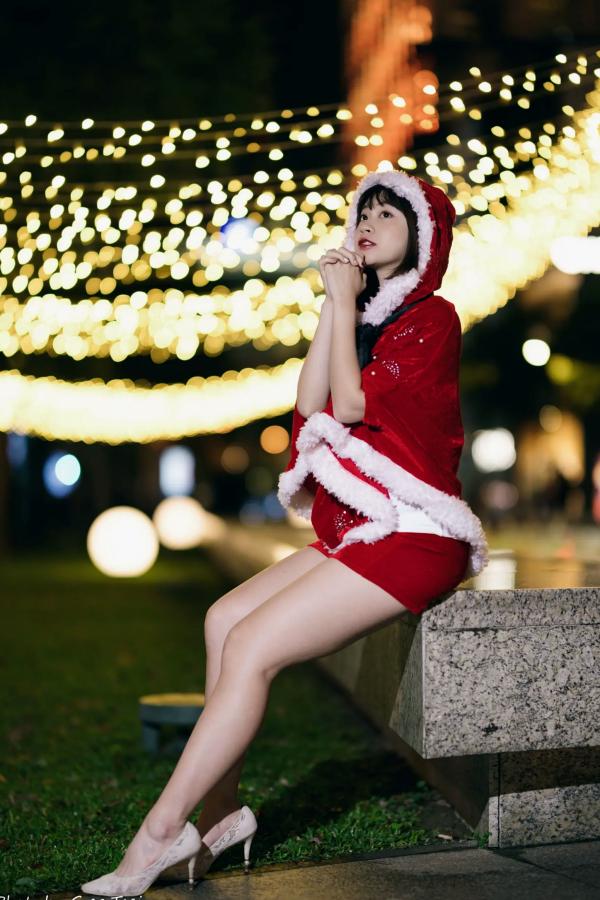    若颖圣诞特辑：可爱圣诞女郎街拍，户外灯光下的甜美治愈瞬间第39张图片