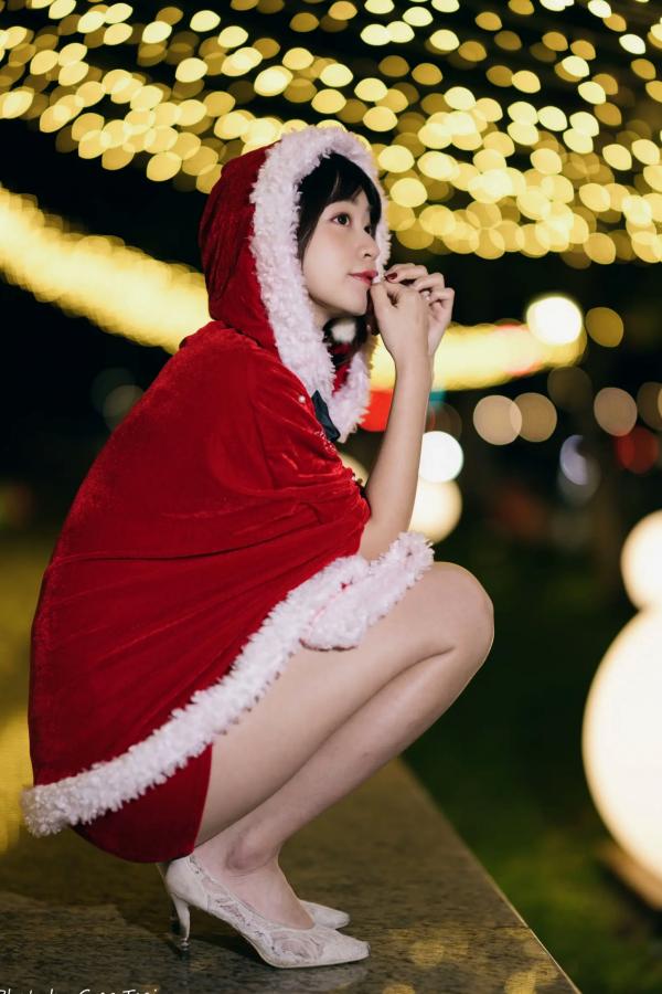    若颖圣诞特辑：可爱圣诞女郎街拍，户外灯光下的甜美治愈瞬间第55张图片