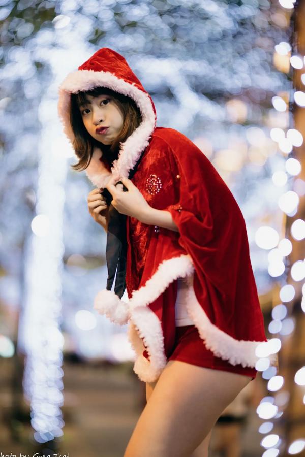    若颖圣诞特辑：可爱圣诞女郎街拍，户外灯光下的甜美治愈瞬间第59张图片