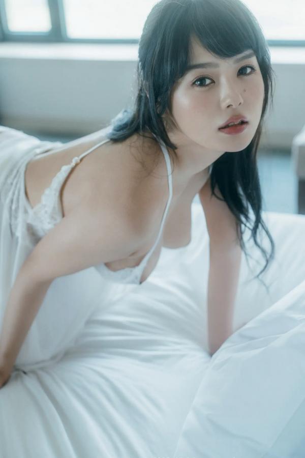   JOJO X EIMI：纯欲白纱私房写真，清新透视内衣下的极致诱惑与曼妙曲线第68张图片