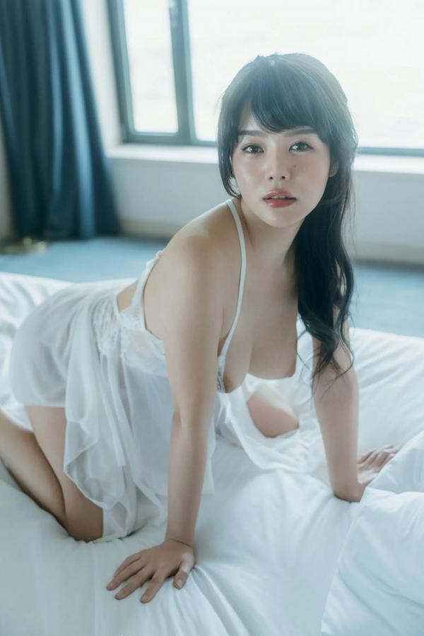    JOJO X EIMI：纯欲白纱私房写真，清新透视内衣下的极致诱惑与曼妙曲线第74张图片